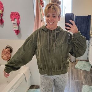 American Eagle Trendy Corduroy Cropped Hooded Jacket